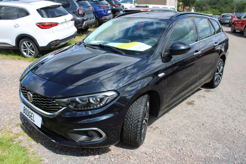 Photo 4 de l'offre de FIAT TIPO SW LOUNGE JTD 120 CV ÉCRAN TACTILE USB JA 17 U-CONNECT RADAR RÉGULATEUR BLUETOOTH à 13500€ chez Bougel transactions