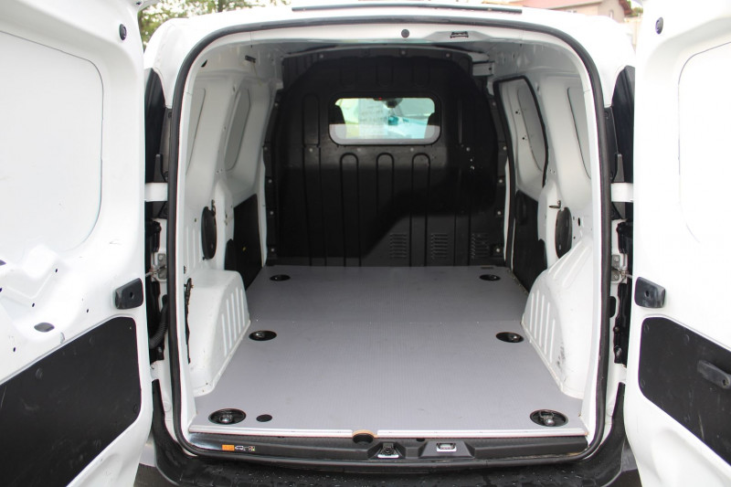 Photo 6 de l'offre de RENAULT EXPRESS VAN AFFAIRE 1L5 DCI ENERGY CLIM AUDIO MP3 USB BLUETOOTH PORTE LATÉRALE ROUE SECOURS à 15990€ chez Bougel transactions