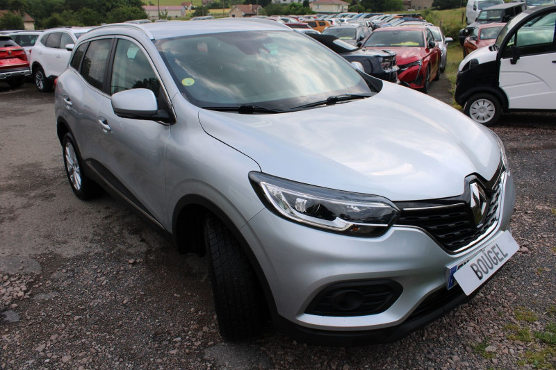 Photo 4 de l'offre de RENAULT KADJAR II BLUE DCI 115 CV CONFORT GPS 3D AUDIO MP3 USB RE JA 17 RADAR BLUETOOTH RÉGULATEUR à 18900€ chez Bougel transactions