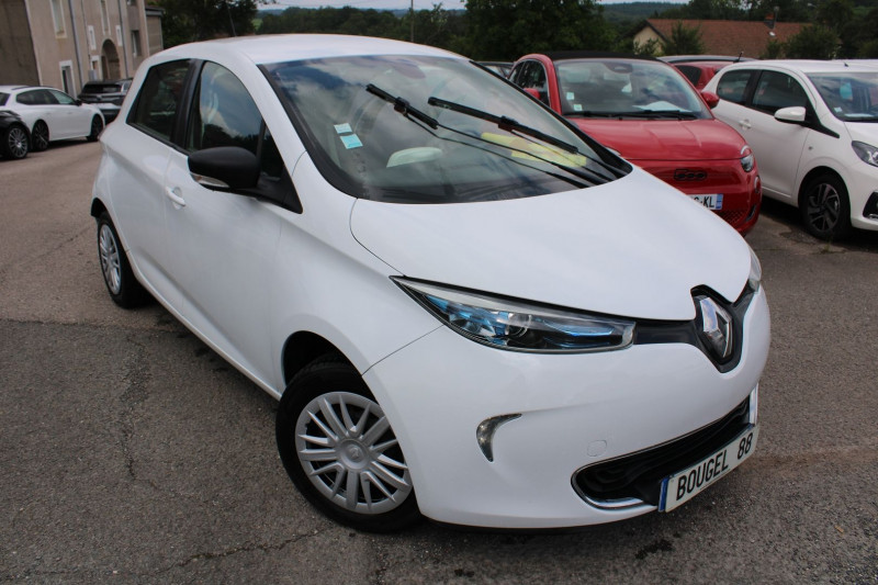 Renault ZOE ELECTRIC BOITE AUTO LIFE GPS MÉDIA TACTILE REGULATEUR BLUETOOTH CLIM AUTO USB Electrique BLANC CRISTAL Occasion à vendre