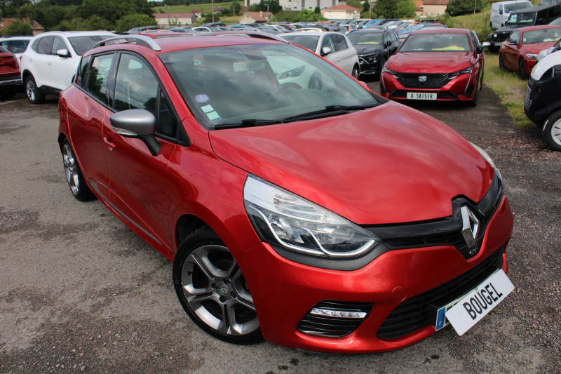 Photo 2 de l'offre de RENAULT CLIO 4 ESTATE GT RENAULT SPORT TCE 120 CV GPS 3D R-LINK CAMÉRA  USB JA 17 RÉGULATEUR BOITE EDC à 11500€ chez Bougel transactions