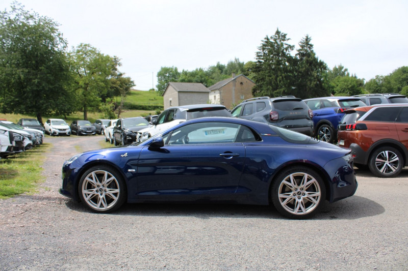 Photo 6 de l'offre de ALPINE A110 LEGENDE GT TURBO 252 NUMÉROTÉE LIMITÉE 217/400 BOITE AUTO CAMÉRA CUIR GPS 2X USB à 65000€ chez Bougel transactions