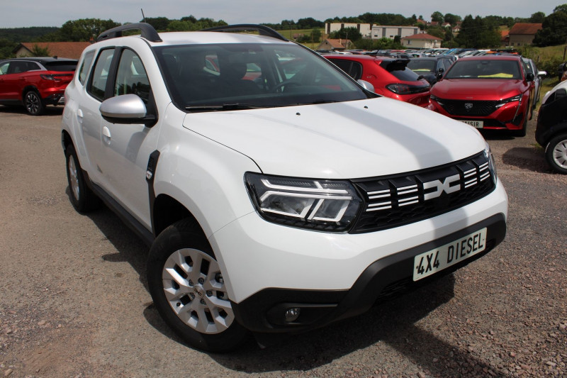 Photo 1 de l'offre de DACIA DUSTER 5 BLUE DCI 115 CV EXPRESSION  4X4  GPS CARPLAY JA 16 FULL LED USB RADAR RÉGULATEUR à 23990€ chez Bougel transactions