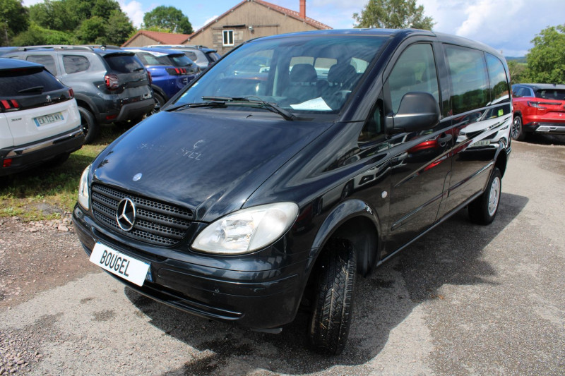 Photo 4 de l'offre de MERCEDES-BENZ VITO 111 CDI COMBI 110 CV CLIM "4X4" RÃGULATEUR RE ATTELAGE "8 PLACES" INTERIEUR CUIR à 18900€ chez Bougel transactions