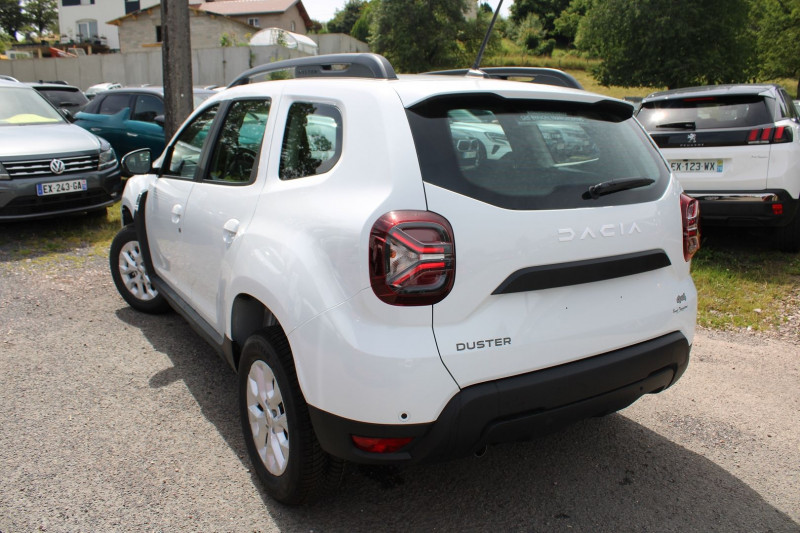 Photo 3 de l'offre de DACIA DUSTER 5 BLUE DCI 115 CV EXPRESSION  4X4  GPS CARPLAY JA 16 FULL LED USB RADAR RÉGULATEUR à 23990€ chez Bougel transactions