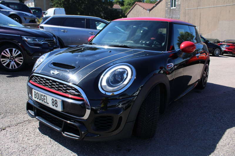 Photo 4 de l'offre de MINI MINI JOHN COOPER WORKS  231 CV  CLIM GPS 3D USB FULL LED JA 18 CUIR/ALCANTARA BACQUET à 21990€ chez Bougel transactions