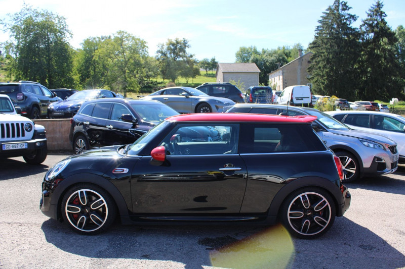 Photo 6 de l'offre de MINI MINI JOHN COOPER WORKS  231 CV  CLIM GPS 3D USB FULL LED JA 18 CUIR/ALCANTARA BACQUET à 21990€ chez Bougel transactions