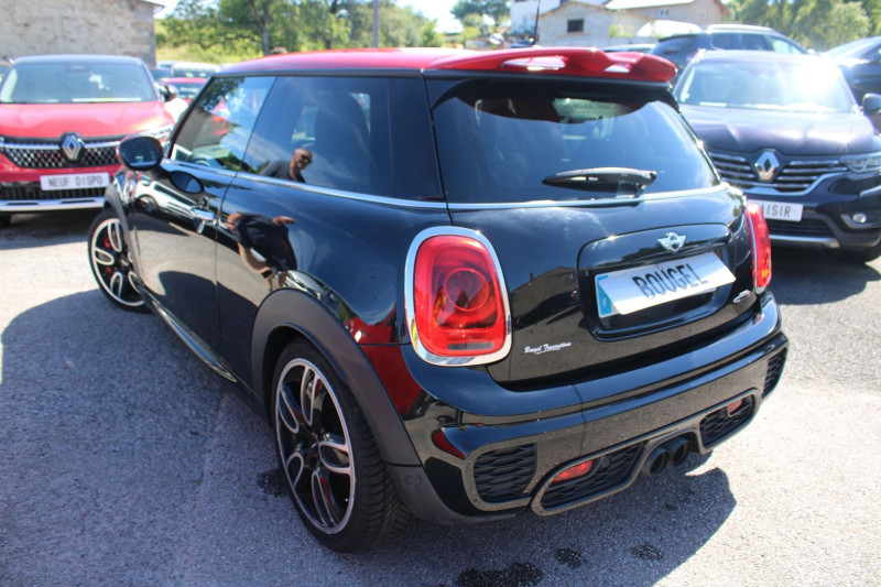 Photo 3 de l'offre de MINI MINI JOHN COOPER WORKS  231 CV  CLIM GPS 3D USB FULL LED JA 18 CUIR/ALCANTARA BACQUET à 21990€ chez Bougel transactions