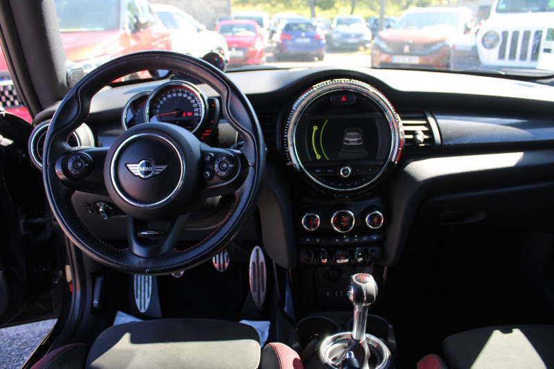 Photo 11 de l'offre de MINI MINI JOHN COOPER WORKS  231 CV  CLIM GPS 3D USB FULL LED JA 18 CUIR/ALCANTARA BACQUET à 21990€ chez Bougel transactions