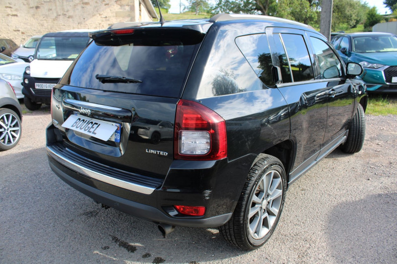 Photo 3 de l'offre de JEEP COMPASS 2L2 CRD 136CV LIMITED DIESEL BOITE 6 CAMÉRA CUIR GPS MÉDIA TOIT OUVRANT ATTELAGE à 10990€ chez Bougel transactions