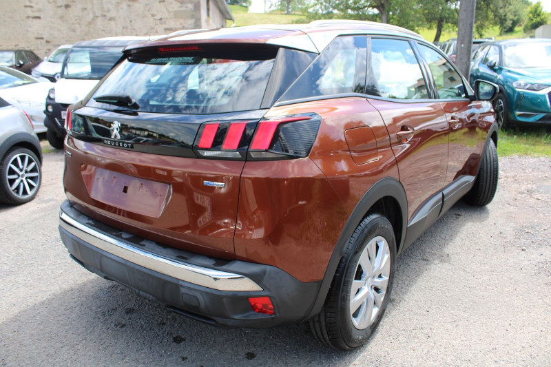 Photo 2 de l'offre de PEUGEOT 3008 III 1L2 ESSENCE 130 CV ACTIVE GPS MÉDIA USB REGULATEUR BLUETOOTH LEDS CLIM AUTO BV6 à 15900€ chez Bougel transactions