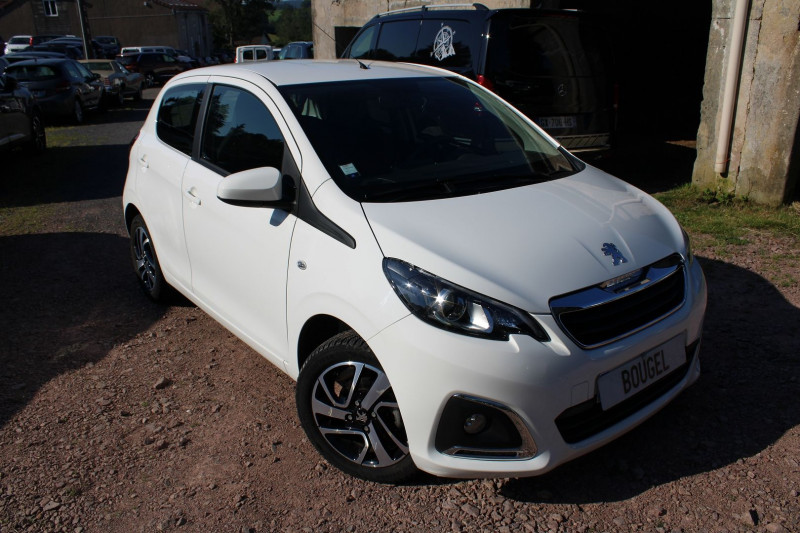 Peugeot 108 III VTI 72 CV ALLURE GPS MIROR LINK USB JA 15 CAMÉRA BLUETOOTH LIMITEUR ROUE SECOURS Essence BLANC LIPIZAN Occasion à vendre