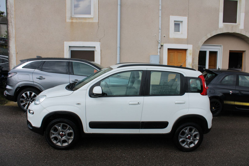 Photo 5 de l'offre de FIAT PANDA TWINAIR 85 CV ROCK  4X4  ESSENCE CLIM CITY USB JA 15 ATTELAGE LIMITEUR BLUETOOTH à 10800€ chez Bougel transactions