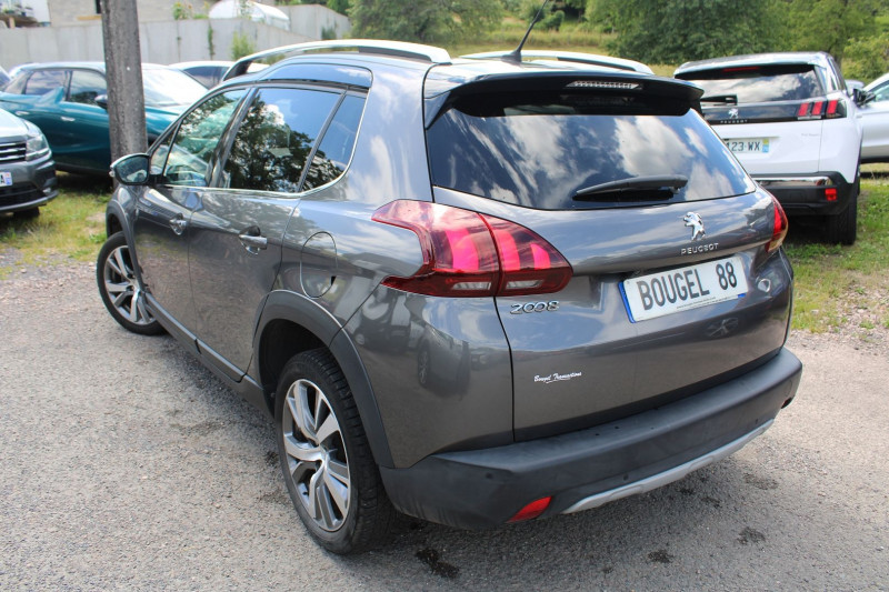 Photo 3 de l'offre de PEUGEOT 2008 II CROSSWAY 130 CV ESSENCE GPS 3D CAMÉRA ATTELAGE JA 17 TOIT PANO GRIP RÉGULATEUR à 13990€ chez Bougel transactions