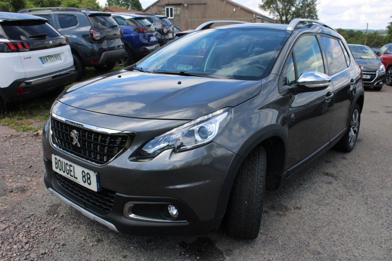 Photo 6 de l'offre de PEUGEOT 2008 II CROSSWAY 130 CV ESSENCE GPS 3D CAMÉRA ATTELAGE JA 17 TOIT PANO GRIP RÉGULATEUR à 13990€ chez Bougel transactions