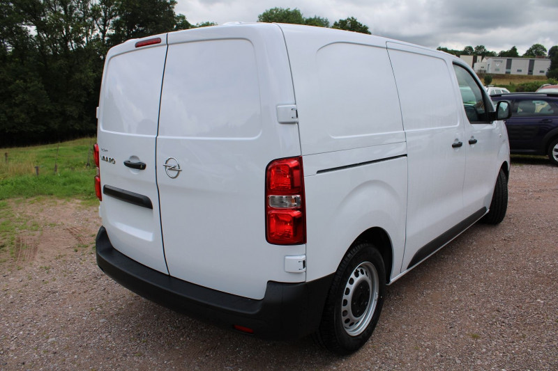 Photo 2 de l'offre de OPEL VIVARO FG 1L5 BLUEHDI 120 CONFORT  BOITE 6V CAMÉRA GPS LINK USB RÉGULATEUR BLUETOOTH à 27990€ chez Bougel transactions