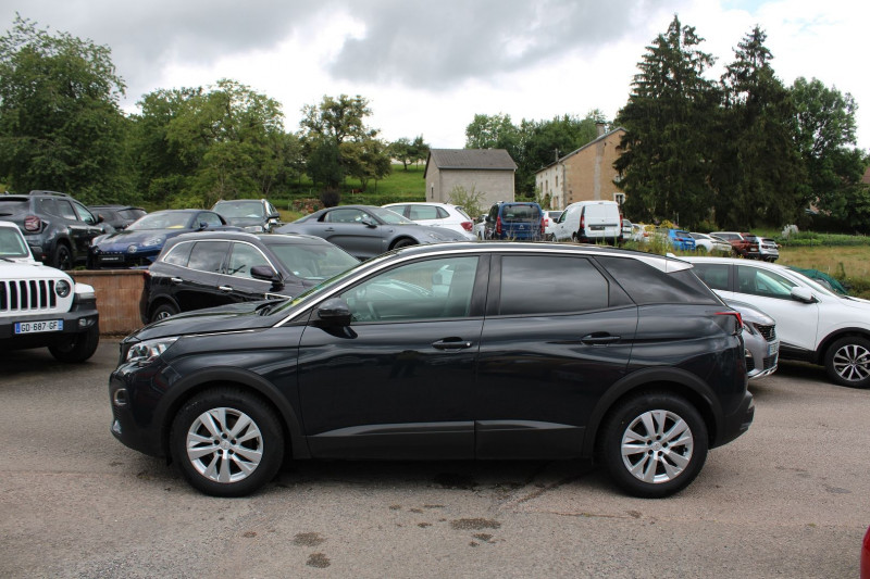 Photo 5 de l'offre de PEUGEOT 3008 III 1L5 BLUEHDI 130 CV BUSINESS EAT8 BOITE AUTO RÉGULATEUR BLUETOOTH CLIM AUTO  LEDS à 17600€ chez Bougel transactions