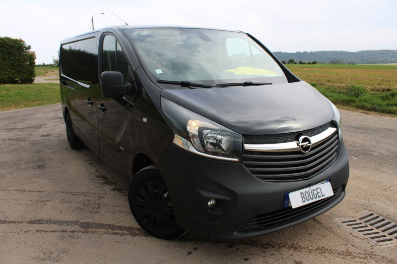 Photo 2 de l'offre de OPEL VIVARO FG 1L6 CDTI 120 CV BOITE 6V 3 PLACES GPS USB RÉGULATEUR BLUETOOTH ABS CAMÉRA  L2 H1 à 18500€ chez Bougel transactions