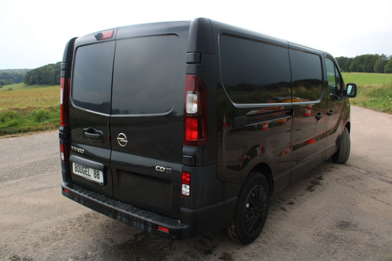 Photo 3 de l'offre de OPEL VIVARO FG 1L6 CDTI 120 CV BOITE 6V 3 PLACES GPS USB RÉGULATEUR BLUETOOTH ABS CAMÉRA  L2 H1 à 18500€ chez Bougel transactions