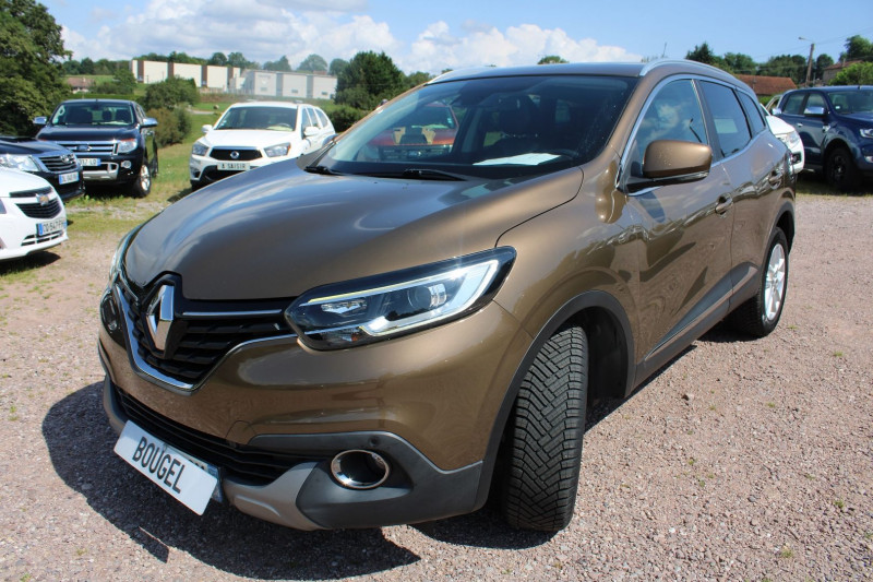 Photo 4 de l'offre de RENAULT KADJAR 1L6 DCI 130 CV ENERGY BUSINESS  4X4  USB GPS 3D MI/CUIR JA 17 RADAR RÉGULATEUR à 15500€ chez Bougel transactions