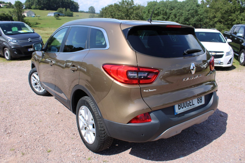 Photo 3 de l'offre de RENAULT KADJAR 1L6 DCI 130 CV ENERGY BUSINESS  4X4  USB GPS 3D MI/CUIR JA 17 RADAR RÉGULATEUR à 15500€ chez Bougel transactions