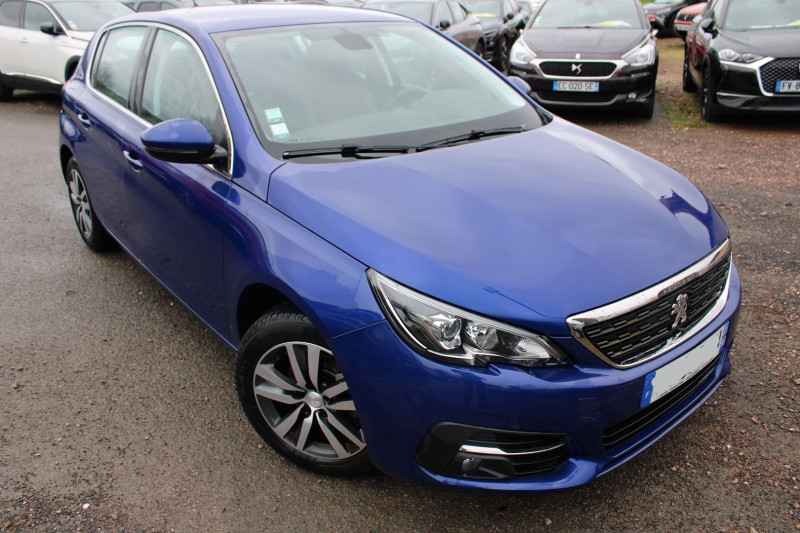 Peugeot 308 III 1L2 ESSENCE 130 CV ALLURE EAT8 BOITE AUTO CAMÉRA GPS MÉDIA USB ABS ATTELAGE Essence BLEU MAGNETIC Occasion à vendre