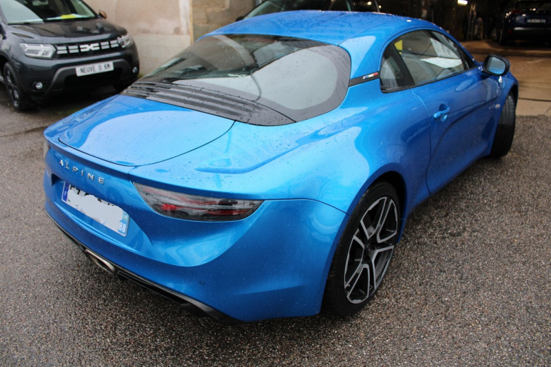 Photo 2 de l'offre de ALPINE A110 1L8 TURBO 252 CV PREMIERE EDITION GPS SÉRIE SPÉCIALE NUMÉROTÉE 547/1955 à 65000€ chez Bougel transactions