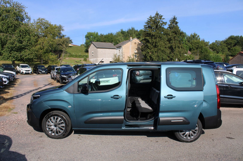 Photo 6 de l'offre de CITROEN BERLINGO 5 XL PLUS BLUE HDI 130 CV GPS CARPLAY CAMÉRA I-COKPIT FULL LED BLUETOOTH RÉGULATEUR à 26990€ chez Bougel transactions