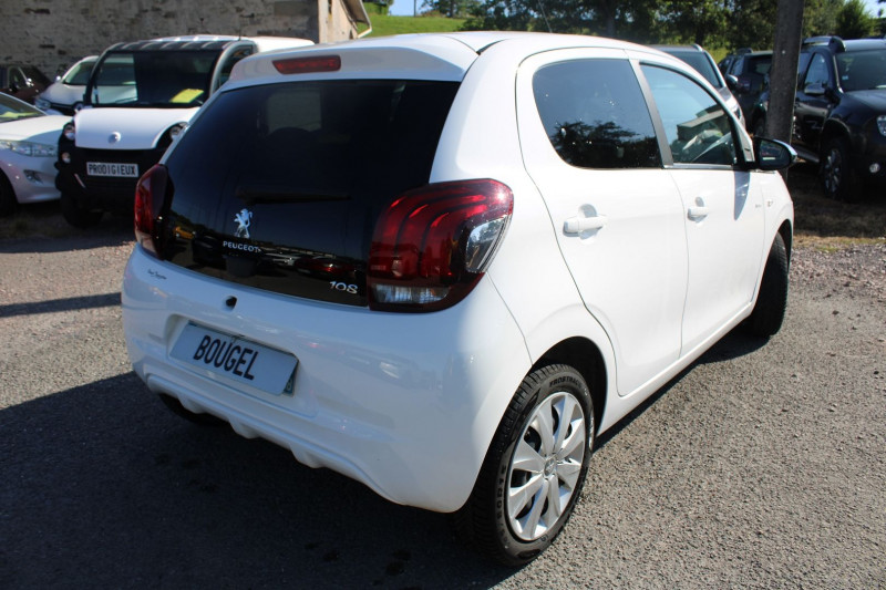 Photo 2 de l'offre de PEUGEOT 108 III STYLE VTI 72 CV ESSENCE CLIM GPS MIROR LINK CAMÉRA AUDIO USB BLUETOOTH LIMITEUR à 11500€ chez Bougel transactions