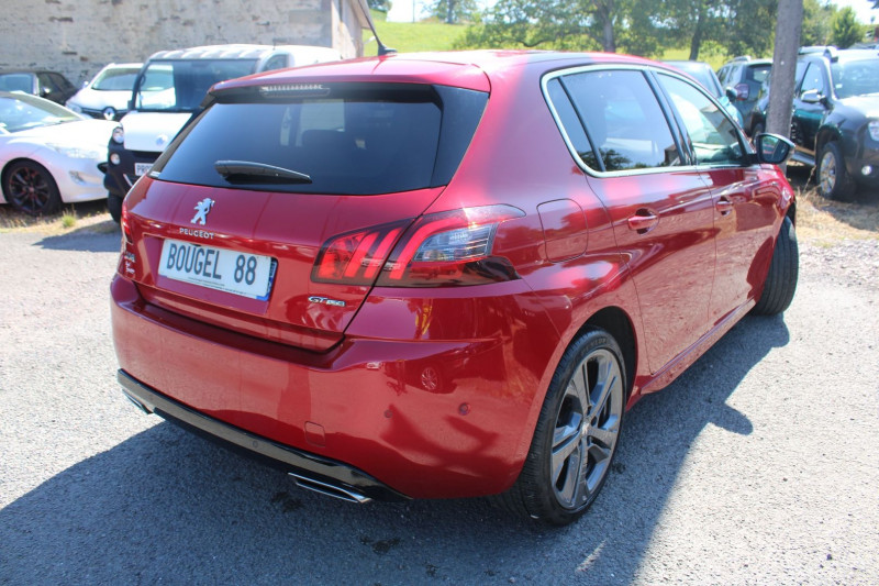 Photo 2 de l'offre de PEUGEOT 308 III GT-LINE 130 CV ESSENCE GPS 3D CAMÉRA FULL LED MP3 USB JA 18 BLUETOOTH RÉGULATEUR à 12900€ chez Bougel transactions