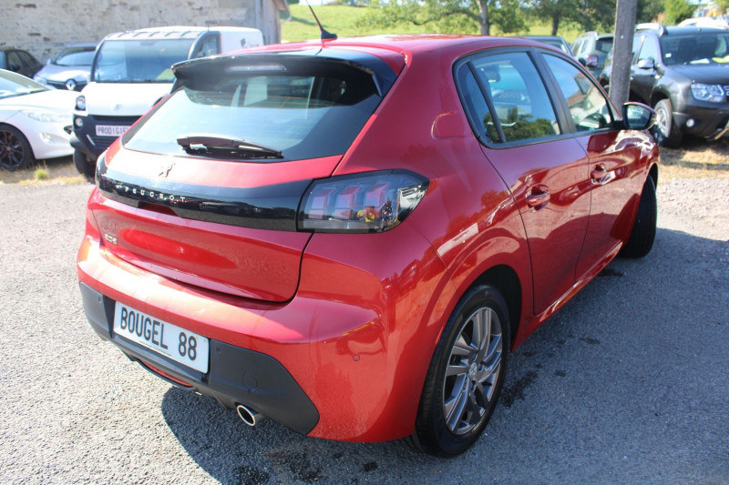 Photo 2 de l'offre de PEUGEOT 208 III ACTIVE 100 CV ESSENCE GPS 3D CLIM AUTO USB MP3 JA 16 RADAR BLUETOOTH RÉGULATEUR à 12500€ chez Bougel transactions