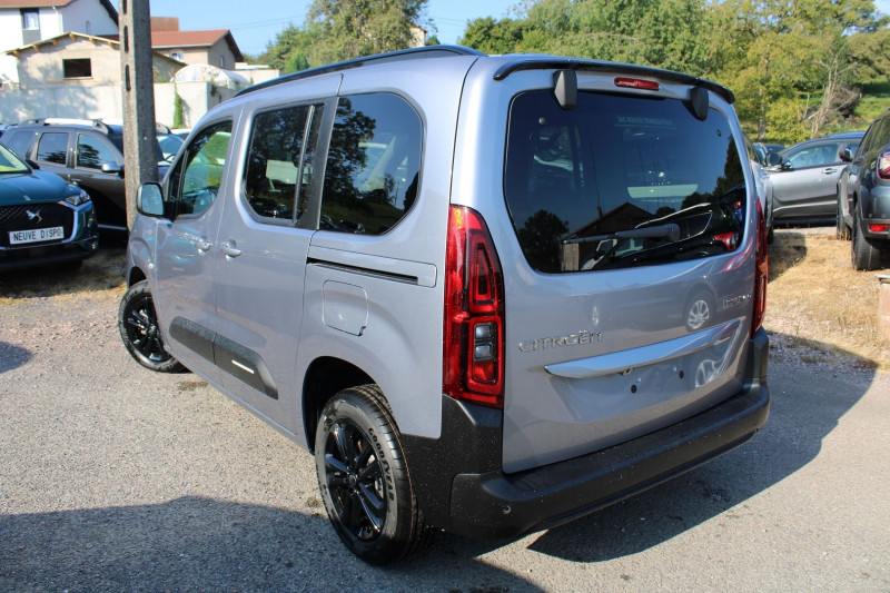 Photo 3 de l'offre de CITROEN BERLINGO 5 BLUE HDI 130 CV MAX GPS 3D CAMÉRA AUDIO FULL LED USB JA 16 I-COKPIT RÉGULATEUR à 27990€ chez Bougel transactions