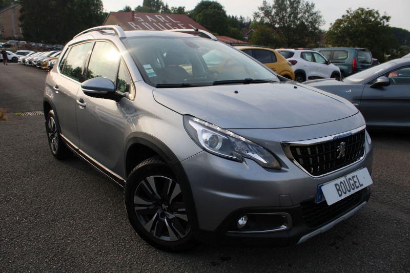 Peugeot 2008 II ALLURE 110 CV GPS 3D CAMÉRA ATTELAGE AUDIO USB JA 16 RÉGULATEUR BOITE AUTO EAT-6 Essence GRIS ARTENSE Occasion à vendre