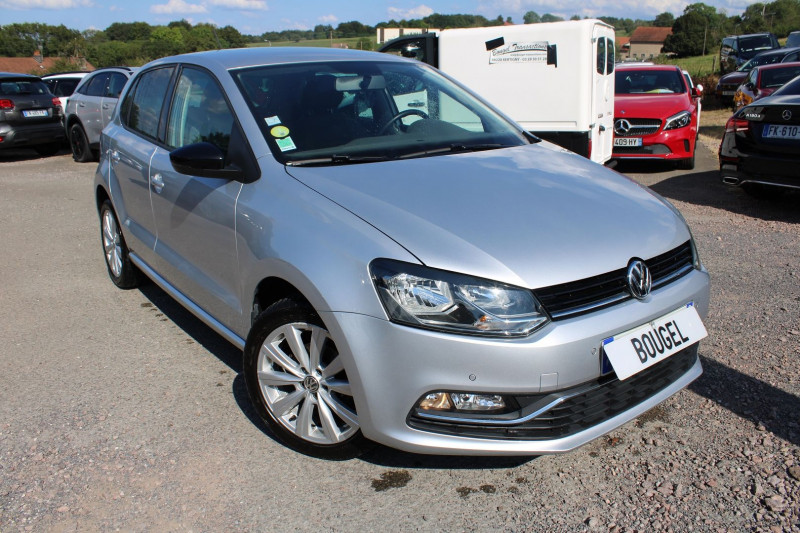 Volkswagen POLO CONFORTLINE 1L4 TDI 75 CV ÉCRAN TACTILE MP3 USB JA 16 RADAR BLUETOOTH RÉGULATEUR Diesel GRIS TITANIUM Occasion à vendre