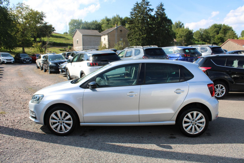 Photo 5 de l'offre de VOLKSWAGEN POLO CONFORTLINE 1L4 TDI 75 CV ÉCRAN TACTILE MP3 USB JA 16 RADAR BLUETOOTH RÉGULATEUR à 10990€ chez Bougel transactions