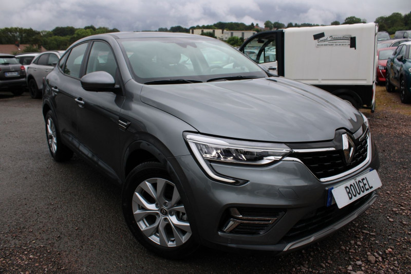 Renault ARKANA E-TECH 145 CV FULL. HYBRIDE GPS 3D CAMÉRA FULL LED JA 17 I-COKPIT BOITE AUTO EDC Hybride GRIS CASSIOPPE Occasion à vendre