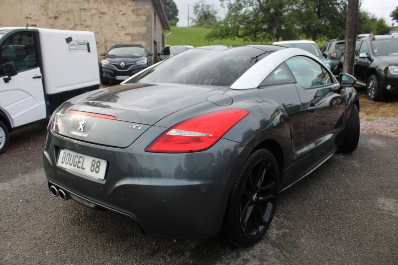 Photo 4 de l'offre de PEUGEOT RCZ 1L6 THP 200 CV TURBO CUIR SIÉGES ELEC/CHAUF GPS MÉDIA BLUETOOTH RÉGULATEUR JA 19 à 12500€ chez Bougel transactions