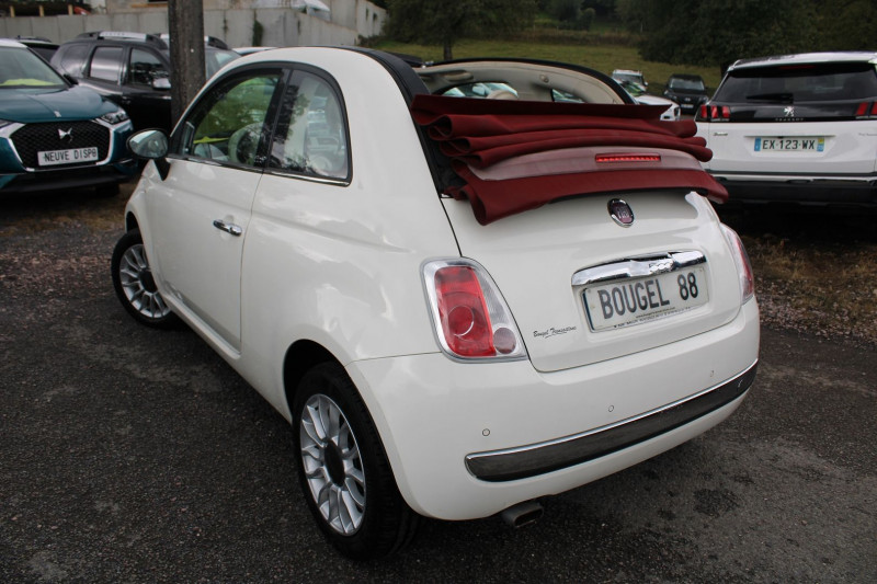 Photo 16 de l'offre de FIAT 500 CABRIOLET 1L2 LOUNGE MI CUIR CLIMAT ABS HIFI JANTES ALU  BICOLOR  DÉCAPOTABLE à 8700€ chez Bougel transactions