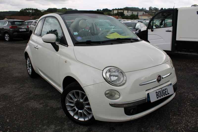 Photo 14 de l'offre de FIAT 500 CABRIOLET 1L2 LOUNGE MI CUIR CLIMAT ABS HIFI JANTES ALU  BICOLOR  DÉCAPOTABLE à 8700€ chez Bougel transactions