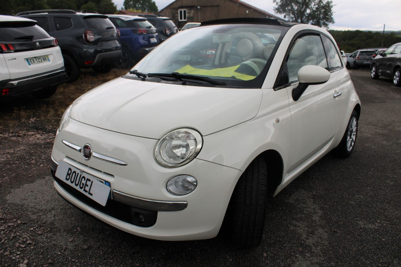 Photo 17 de l'offre de FIAT 500 CABRIOLET 1L2 LOUNGE MI CUIR CLIMAT ABS HIFI JANTES ALU  BICOLOR  DÉCAPOTABLE à 8700€ chez Bougel transactions