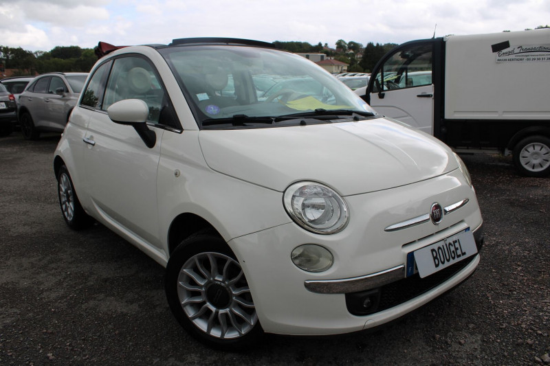 Fiat 500 CABRIOLET 1L2 LOUNGE MI CUIR CLIMAT ABS HIFI JANTES ALU  BICOLOR  DÉCAPOTABLE Essence BLANC VENIZIA Occasion à vendre