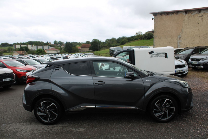 Photo 6 de l'offre de TOYOTA C-HR GRAPHIC 184 CV HYBRID GPS CARPLAY CAMÉRA USB JA 18 FULL LED BLUETOOTH BOITE AUTO à 18900€ chez Bougel transactions