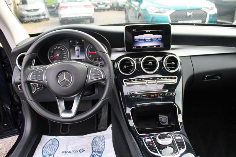 Photo 9 de l'offre de MERCEDES CLASSE C COUPE II (205) 250 EXÉCUTIVE 204 CV GPS 3D CAMÉRA FULL LED JA 17 USB TOIT PANO BOITE 9G-TRO à 27990€ chez Bougel transactions