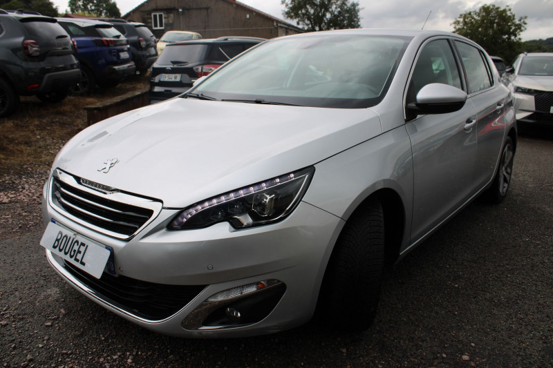 Photo 4 de l'offre de PEUGEOT 308 III ALLURE 130 CV ESSENCE GPS 3D FULL LED MP3 USB JA 17 RADAR BLUETOOTH RÉGULATEUR à 11990€ chez Bougel transactions