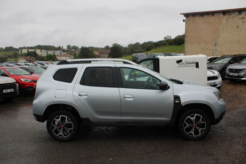 Photo 5 de l'offre de DACIA DUSTER III TCE 150 CV TECHROAD GPS 3D CAMÉRA USB JA 17 BLUETOOTH RÉGULATEUR ROUE DE SECOURS à 16990€ chez Bougel transactions