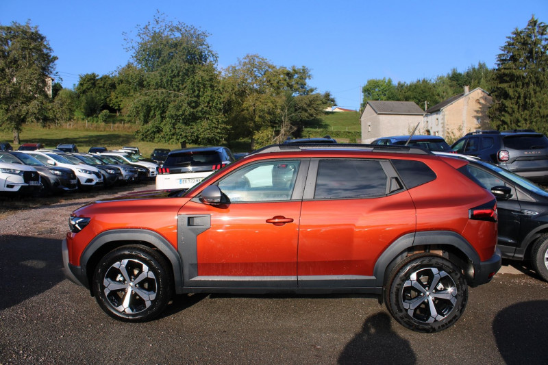 Photo 5 de l'offre de DACIA DUSTER VI JOURNEY ESSENCE TCE 130 CV GPS CARPLAY CAMÉRA 360° FULL LED PK HIVER RÉGULATEUR à 26990€ chez Bougel transactions