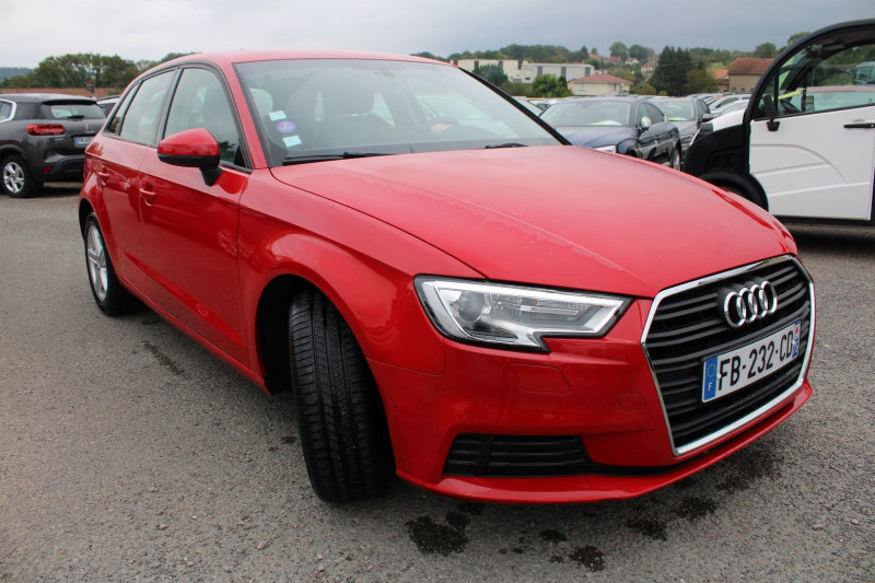 Photo 4 de l'offre de AUDI A3 SPORTBACK TFSI 115 CV SPORT GPS 3D LED JA 16 BLUETOOTH RÉGULATEUR RADAR BOITE S-TRONIC-7 à 19990€ chez Bougel transactions