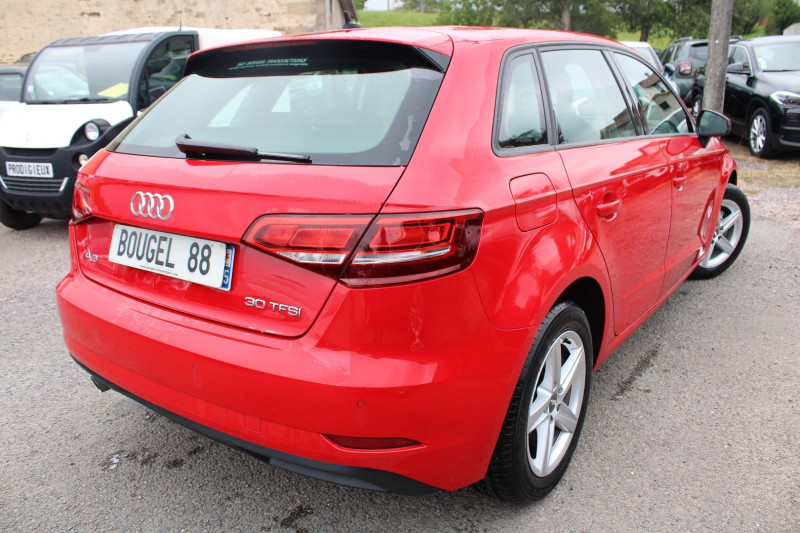 Photo 3 de l'offre de AUDI A3 SPORTBACK TFSI 115 CV SPORT GPS 3D LED JA 16 BLUETOOTH RÉGULATEUR RADAR BOITE S-TRONIC-7 à 19990€ chez Bougel transactions