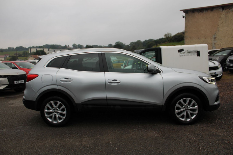 Photo 5 de l'offre de RENAULT KADJAR II 1L5 BLUEDCI 115 ZEN GPS USB BLUETOOTH RÉGULATEUR RADARS LEDS DIESEL  BOITE 6V à 15990€ chez Bougel transactions