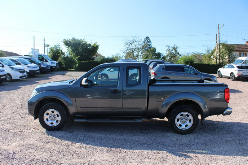 Photo 5 de l'offre de NISSAN NAVARA PICK-UP  4X4  KING-CAB XE 2L5 DCI 144 CV CLIM ATTELAGE COUVRE BENNE PACK HIVER à 19990€ chez Bougel transactions